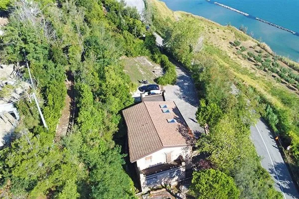 Villa nel Parco San Bartolo a Pesaro